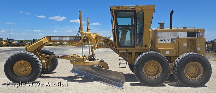 image for item DT4958 2002 Caterpillar 120H motor grader