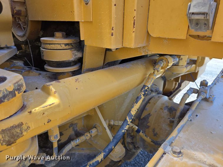 image for item DT4958 2002 Caterpillar 120H motor grader