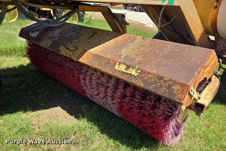 image for item DT4959 1992 Waldon Sweep Master II broom