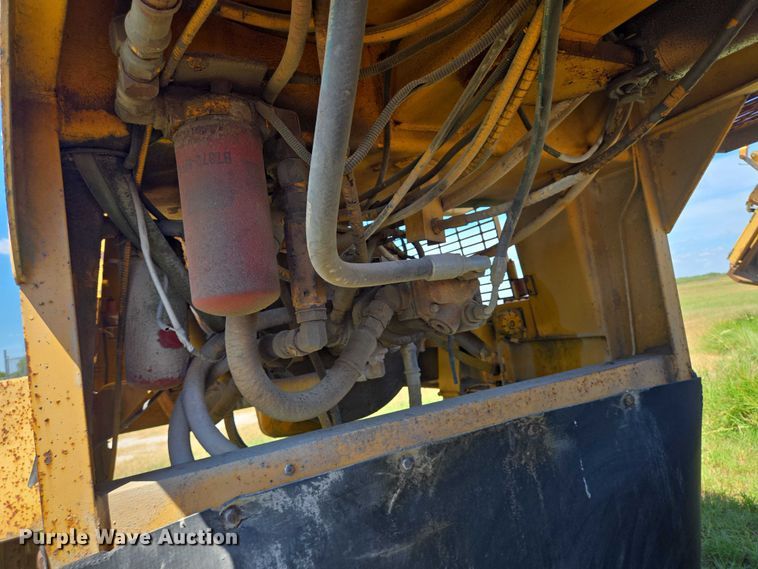 image for item DT4959 1992 Waldon Sweep Master II broom