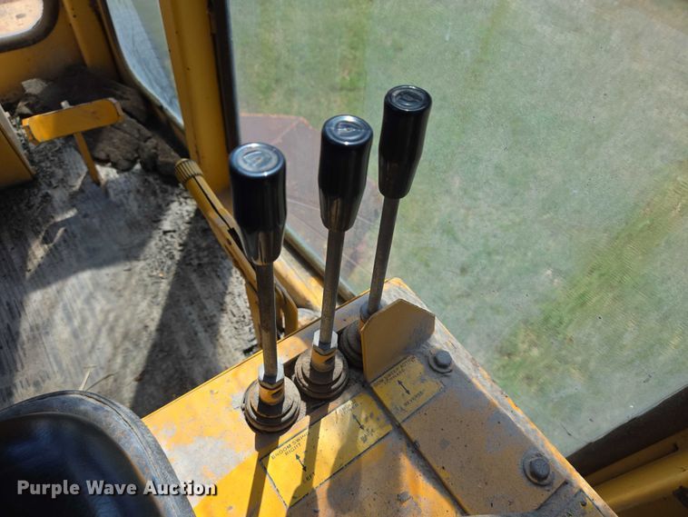 image for item DT4959 1992 Waldon Sweep Master II broom