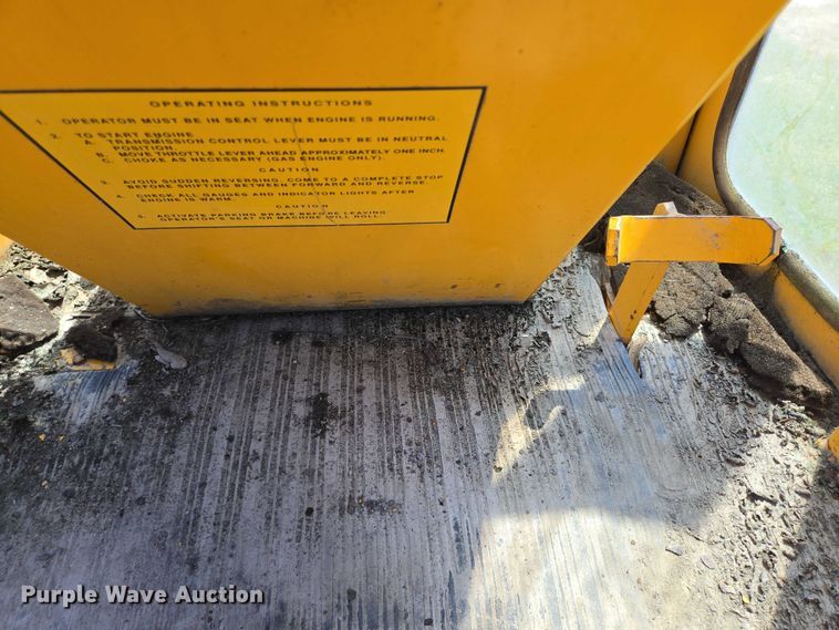 image for item DT4959 1992 Waldon Sweep Master II broom