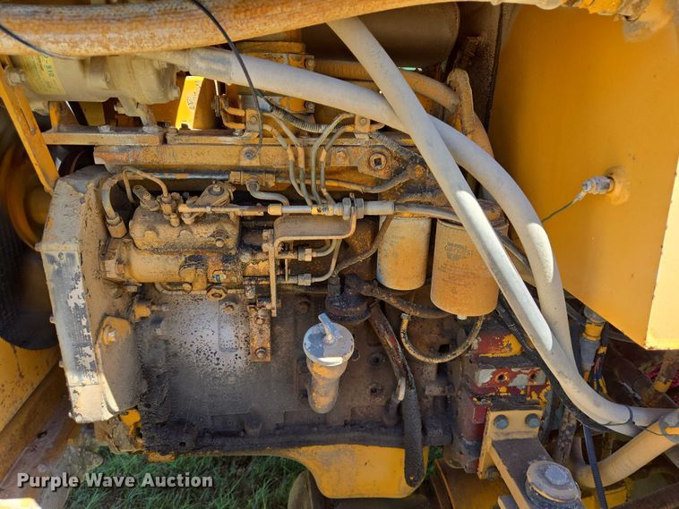 image for item DT4959 1992 Waldon Sweep Master II broom