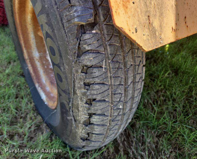 image for item DT4959 1992 Waldon Sweep Master II broom