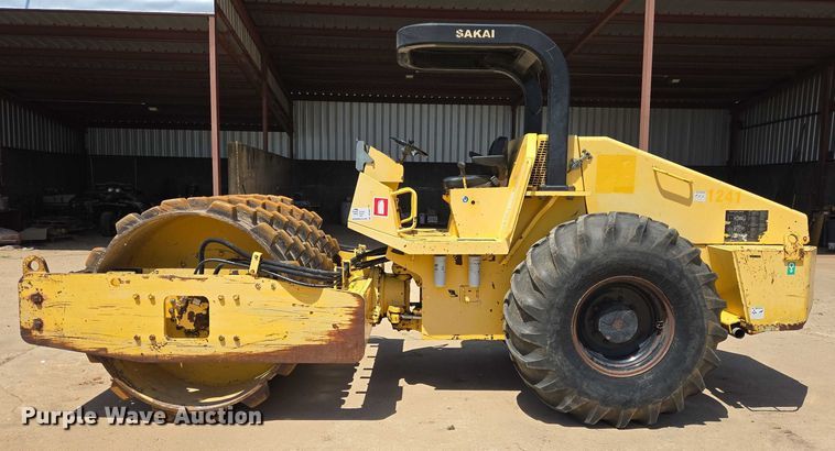 image for item DT4961 2009 Sakai SV505 single drum vibratory roller