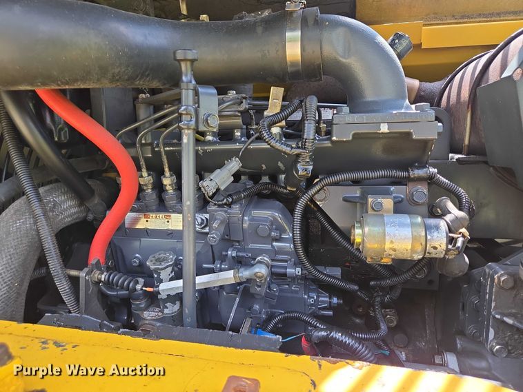 image for item DT4963 2001 Komatsu PC60-7E mini excavator