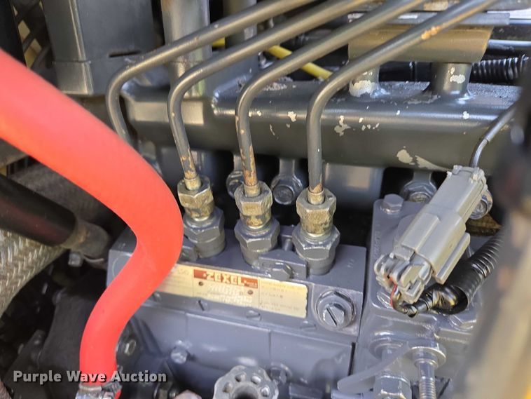 image for item DT4963 2001 Komatsu PC60-7E mini excavator