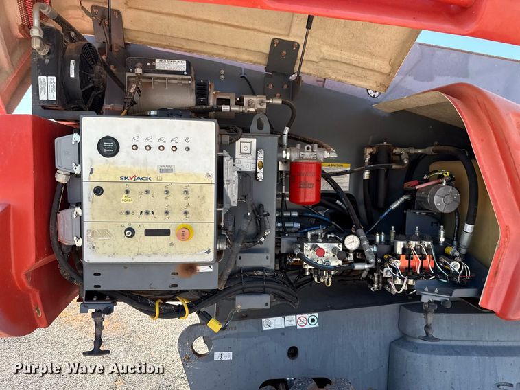 image for item DT6718 2013 Skyjack SJ66t boom lift