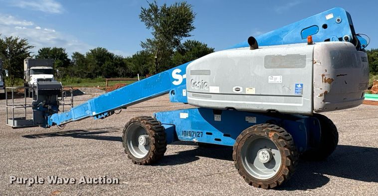 image for item DT6719 2013 Genie S-60X boom lift