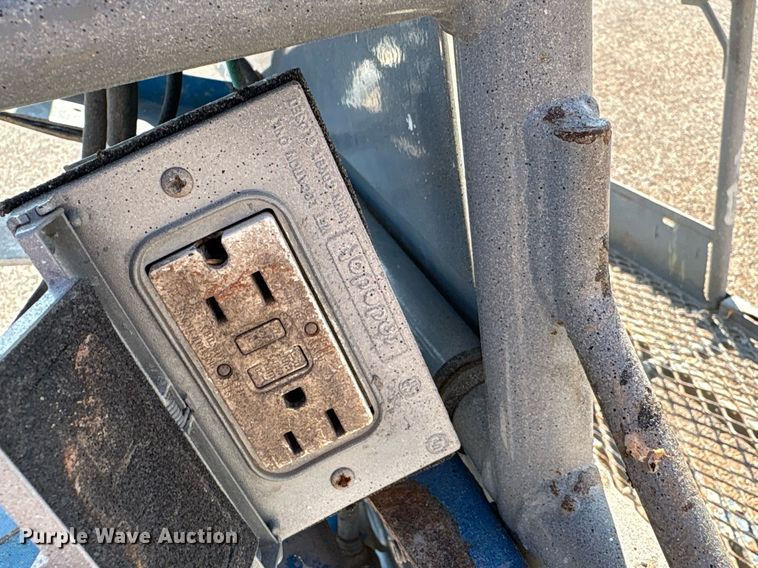 image for item DT6719 2013 Genie S-60X boom lift