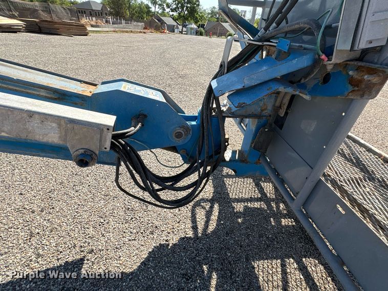 image for item DT6719 2013 Genie S-60X boom lift