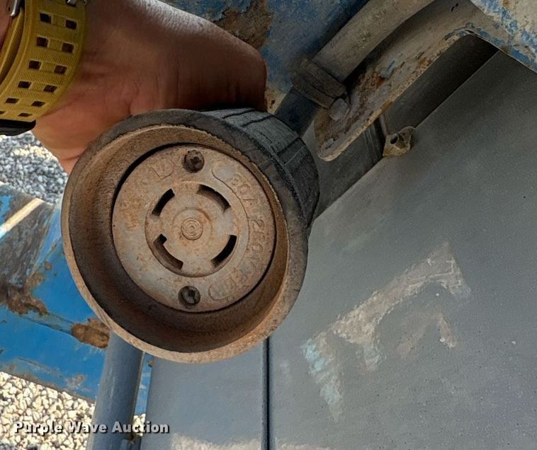 image for item DT6719 2013 Genie S-60X boom lift