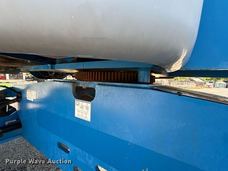 image for item DT6719 2013 Genie S-60X boom lift