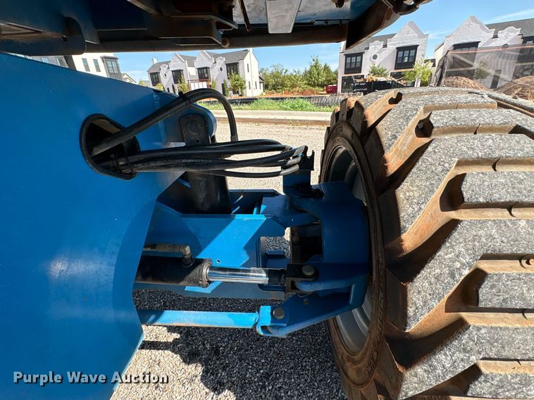 image for item DT6719 2013 Genie S-60X boom lift