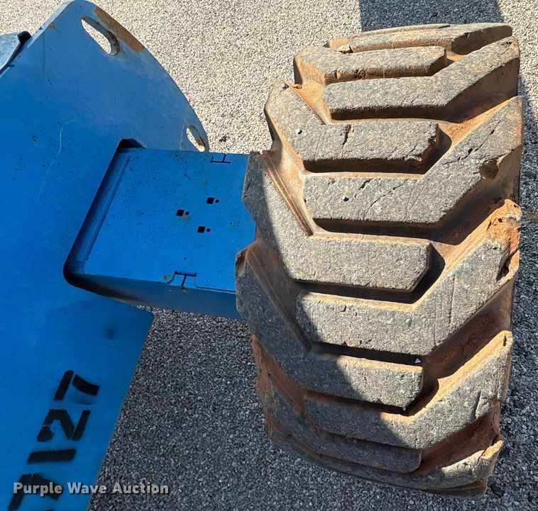 image for item DT6719 2013 Genie S-60X boom lift