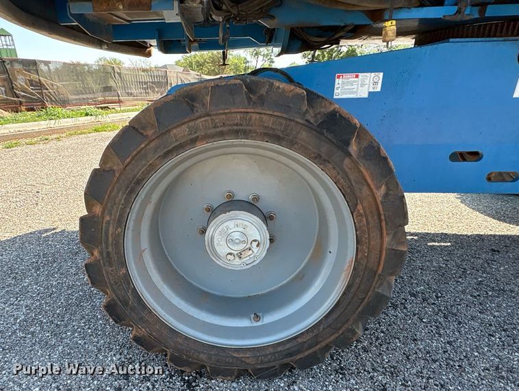 image for item DT6719 2013 Genie S-60X boom lift