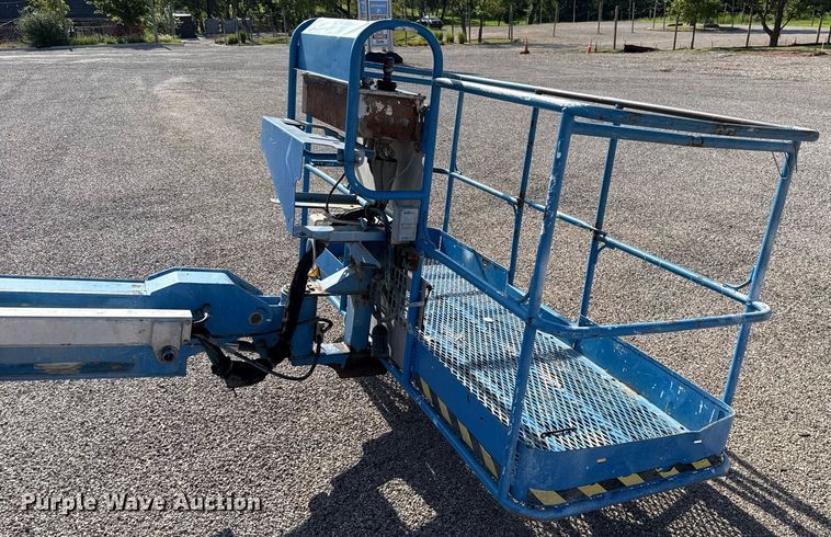 image for item DT6720 2015 Genie S-60X boom lift