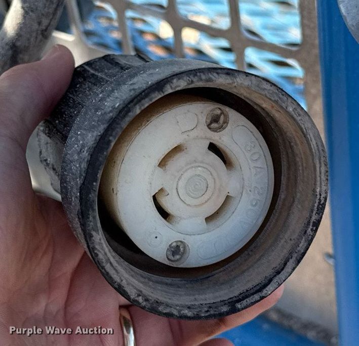 image for item DT6720 2015 Genie S-60X boom lift