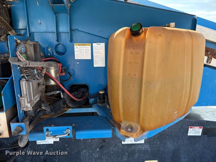 image for item DT6720 2015 Genie S-60X boom lift