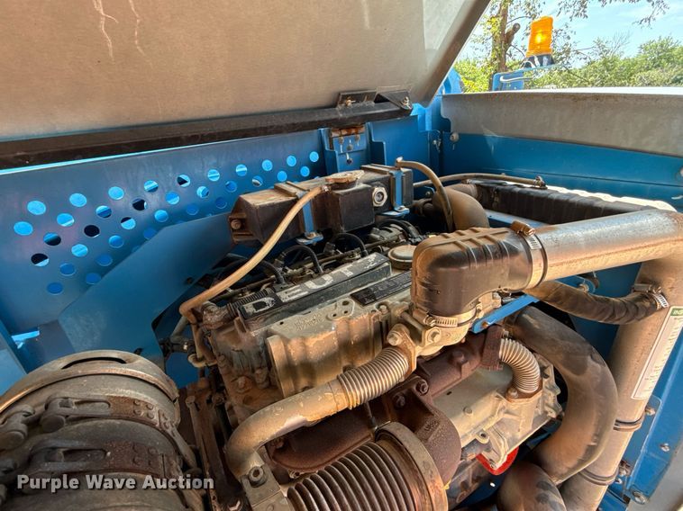 image for item DT6720 2015 Genie S-60X boom lift