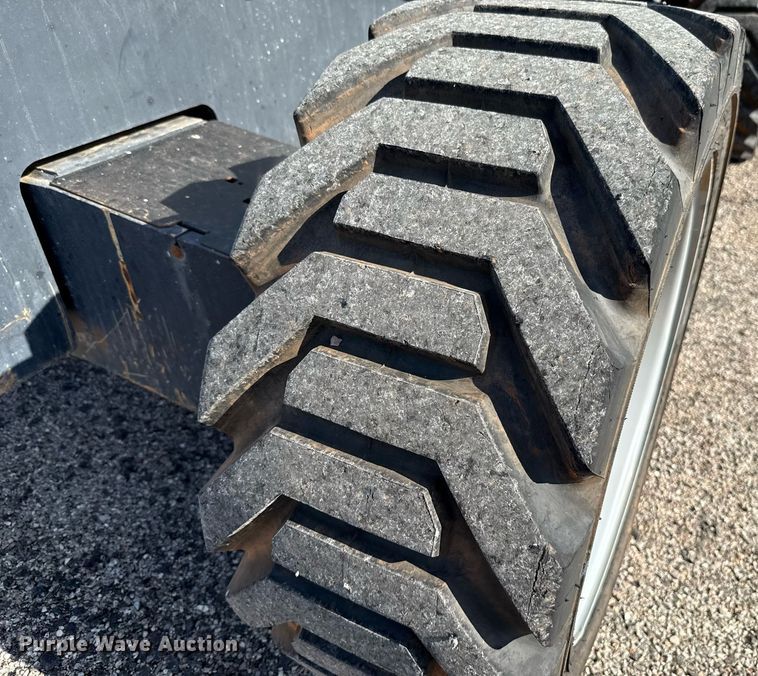 image for item DT6720 2015 Genie S-60X boom lift