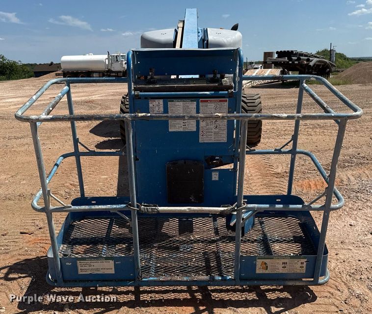 image for item DT6722 2012 Genie S-60X boom lift