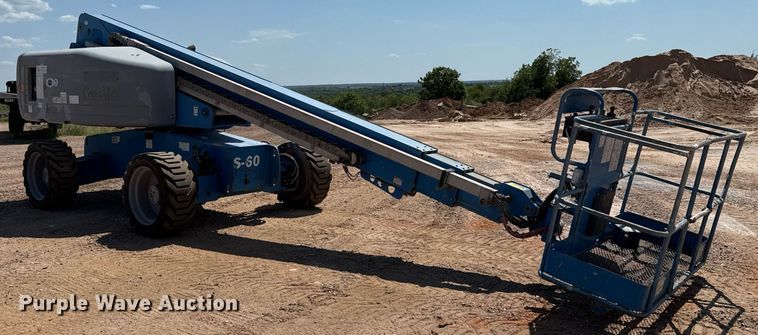 image for item DT6722 2012 Genie S-60X boom lift