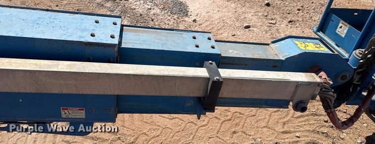 image for item DT6722 2012 Genie S-60X boom lift