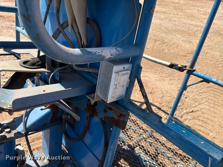 image for item DT6722 2012 Genie S-60X boom lift