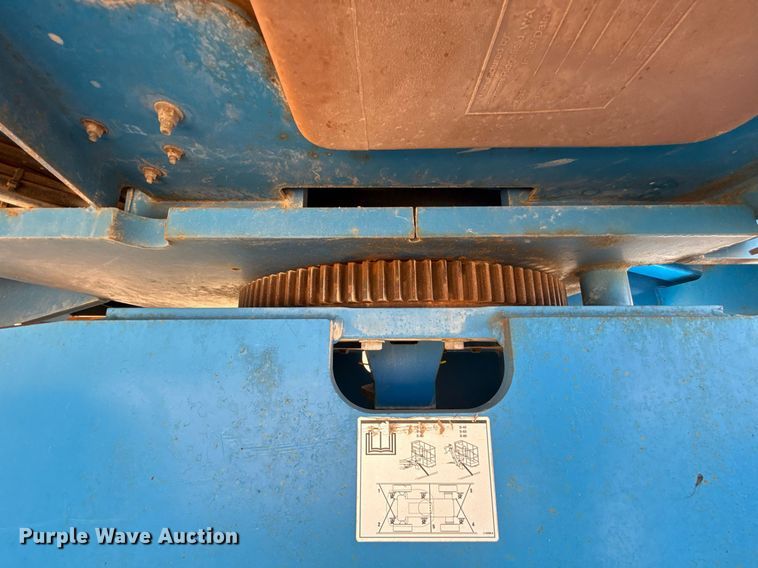 image for item DT6722 2012 Genie S-60X boom lift