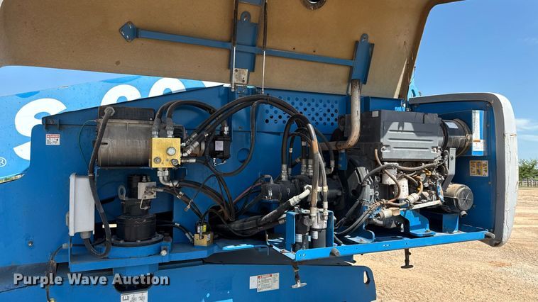 image for item DT6722 2012 Genie S-60X boom lift