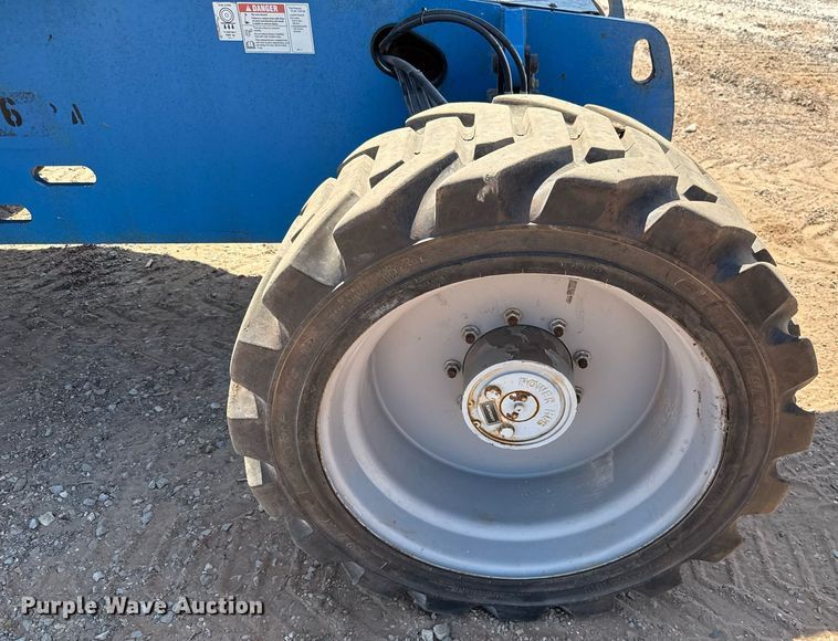 image for item DT6722 2012 Genie S-60X boom lift