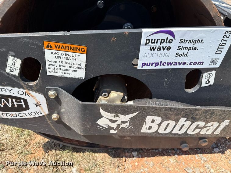 image for item DT6723 Bobcat skid steer single drum roller