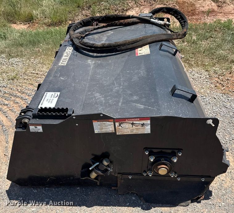 image for item DT6724 Virnig VI PUB72 skid steer sweeper