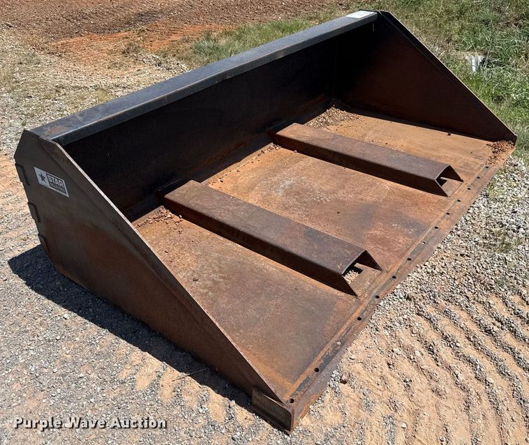 image for item DT6725 2021 Star Industries 1408B telehandler bucket