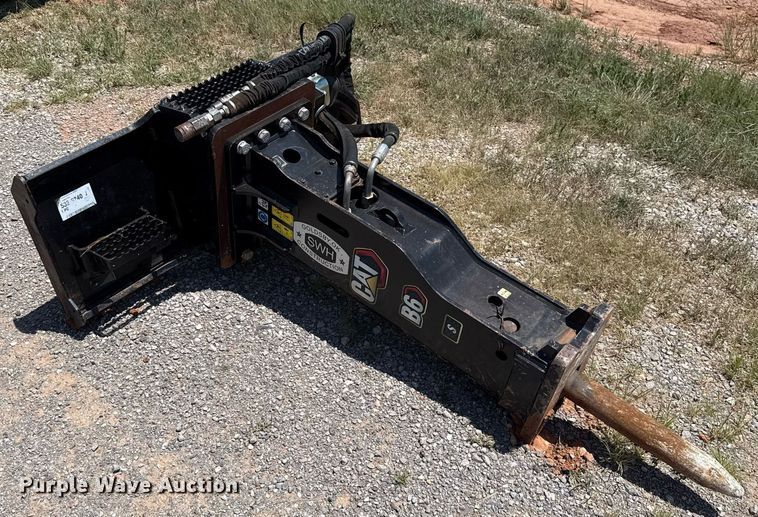 image for item DT6726 Caterpillar B6 skid steer breaker