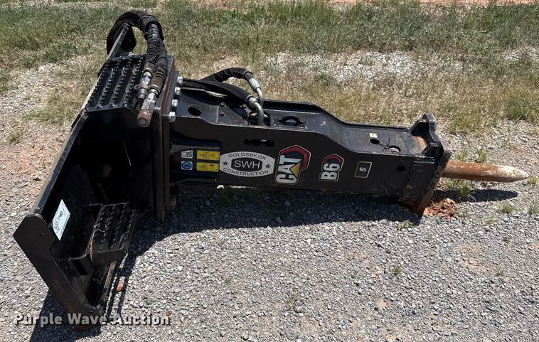 image for item DT6726 Caterpillar B6 skid steer breaker