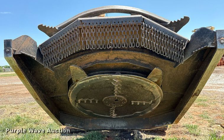 image for item DT6727 John Deere RS72 skid steer brush mower