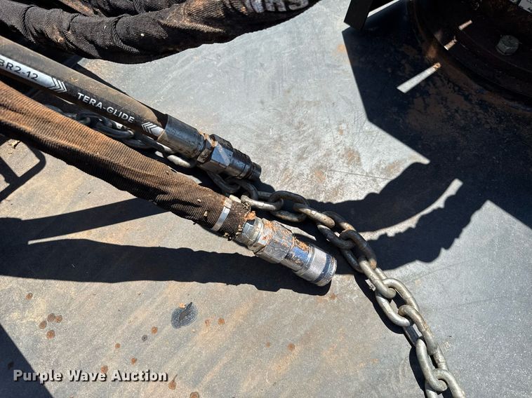 image for item DT6727 John Deere RS72 skid steer brush mower