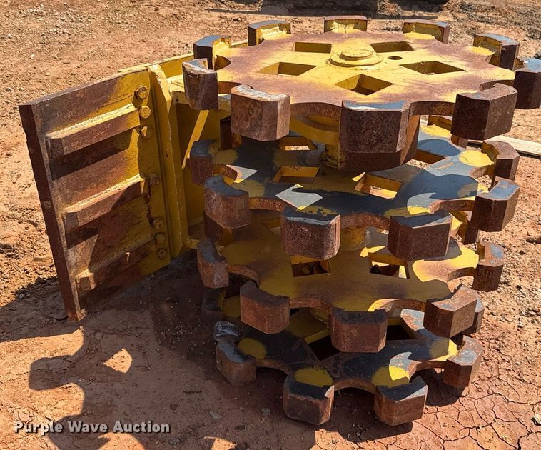 image for item DT6729 Caterpillar 592-6574 compaction wheel