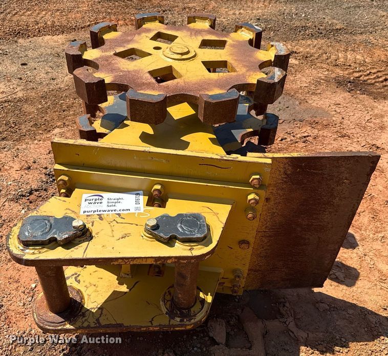 image for item DT6729 Caterpillar 592-6574 compaction wheel