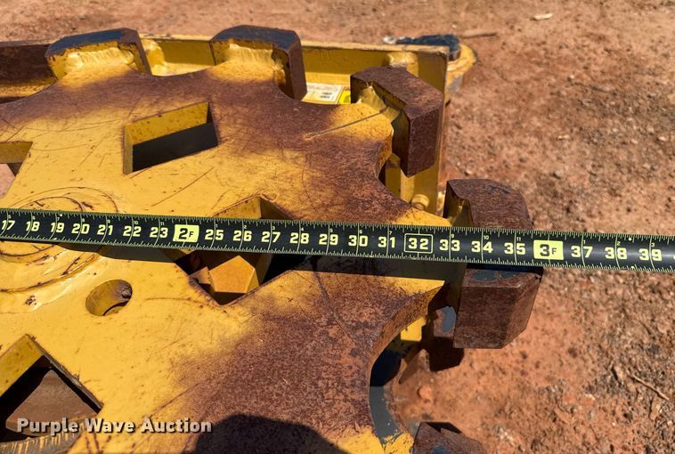 image for item DT6729 Caterpillar 592-6574 compaction wheel