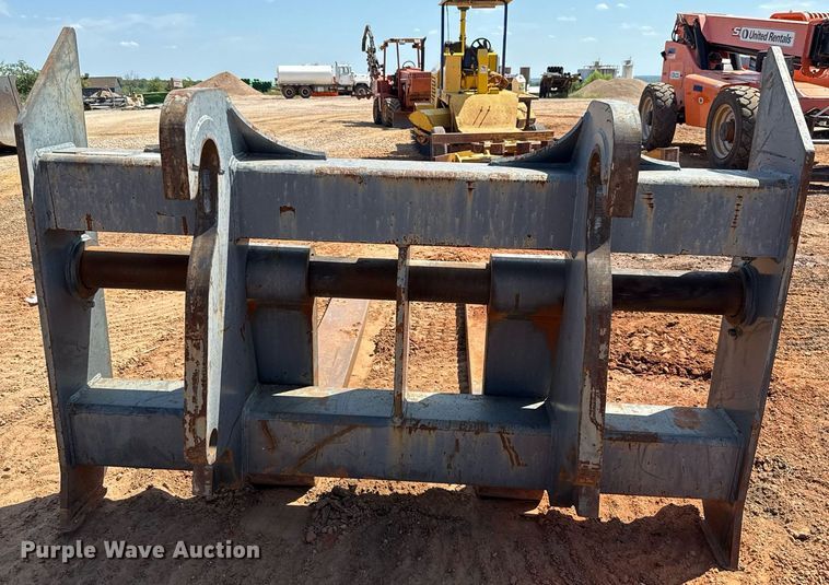 image for item DT6731 Rockland CFHD-844J wheel loader forks