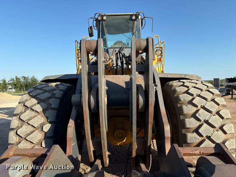 image for item DT6732 2007 John Deere 844J wheel loader