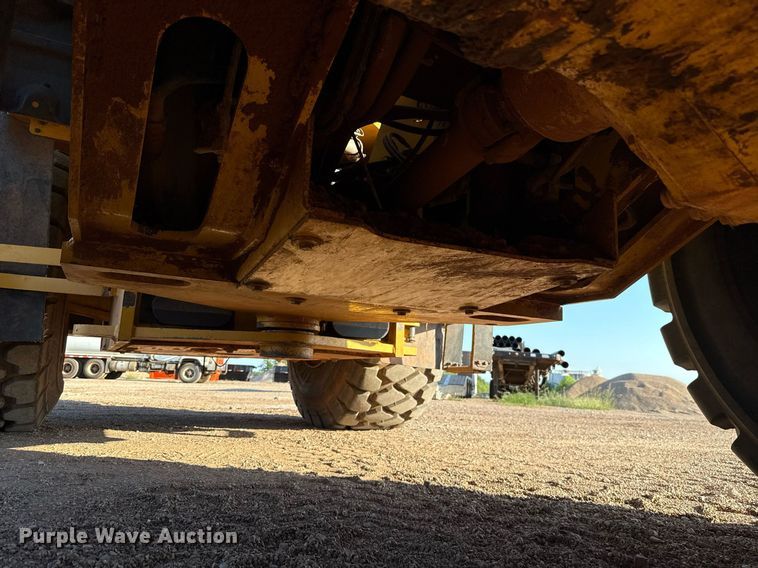 image for item DT6732 2007 John Deere 844J wheel loader