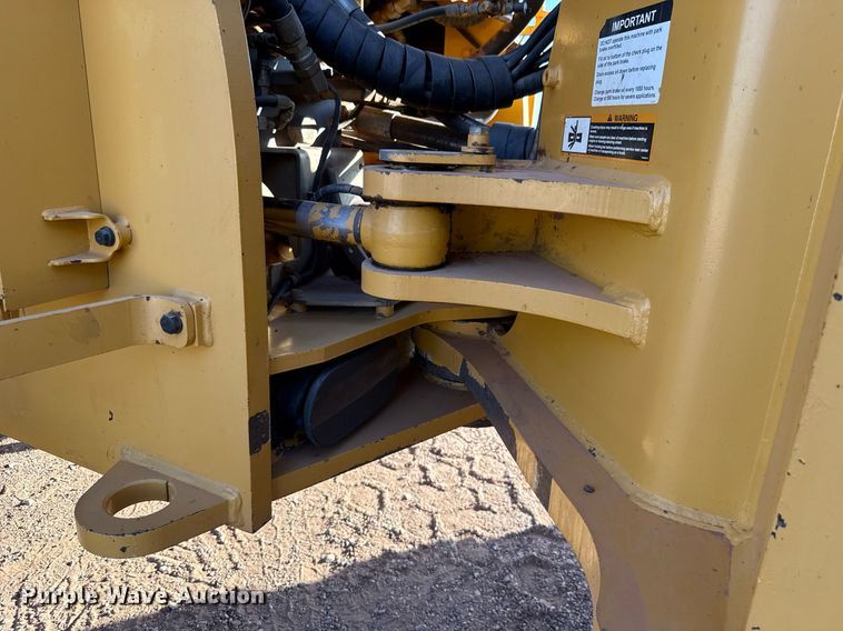 image for item DT6732 2007 John Deere 844J wheel loader