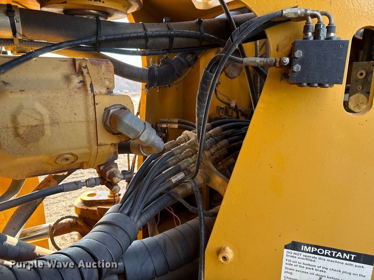 image for item DT6732 2007 John Deere 844J wheel loader