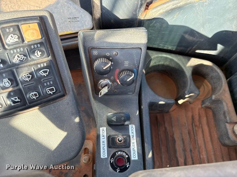 image for item DT6732 2007 John Deere 844J wheel loader