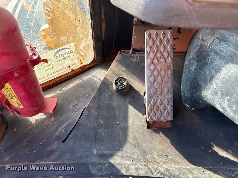 image for item DT6732 2007 John Deere 844J wheel loader