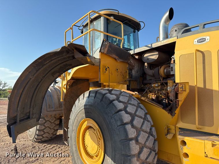 image for item DT6732 2007 John Deere 844J wheel loader